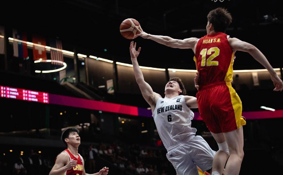 U19世界杯场均5.0封盖！多位NBA球探关注郇斯楠的简单介绍