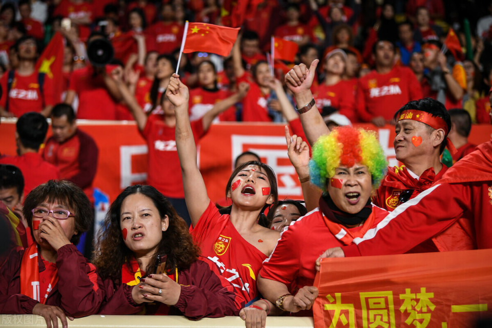 关于世预赛：国足主场大胜新加坡队，终结五场不胜的信息